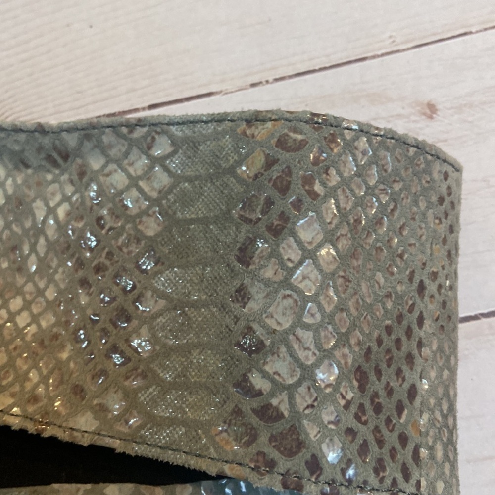 Snake skin Belt - Picture 2 of 5